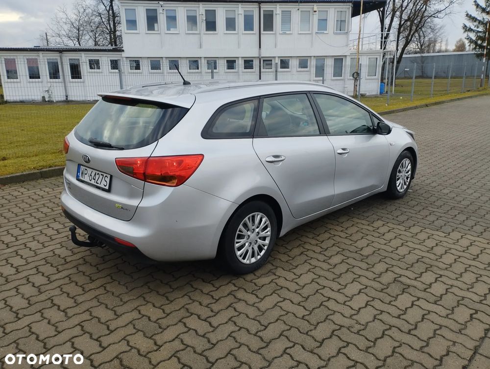 Kia Ceed - 7