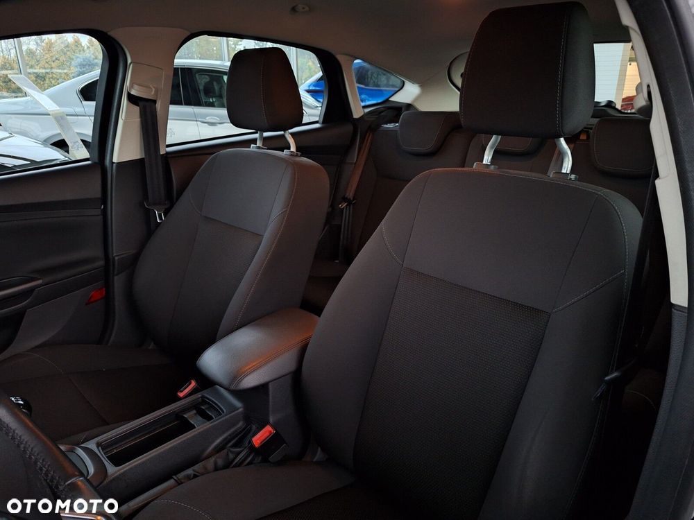 Ford Focus 1.6 Trend - 19