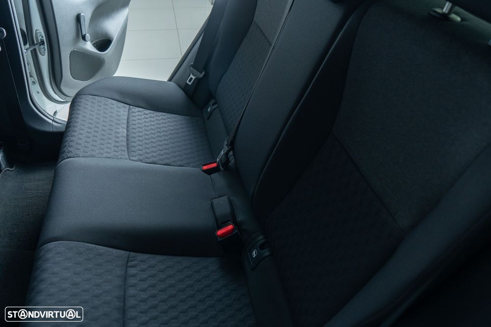 Toyota Yaris 1.5 HDF Comfort Plus - 19