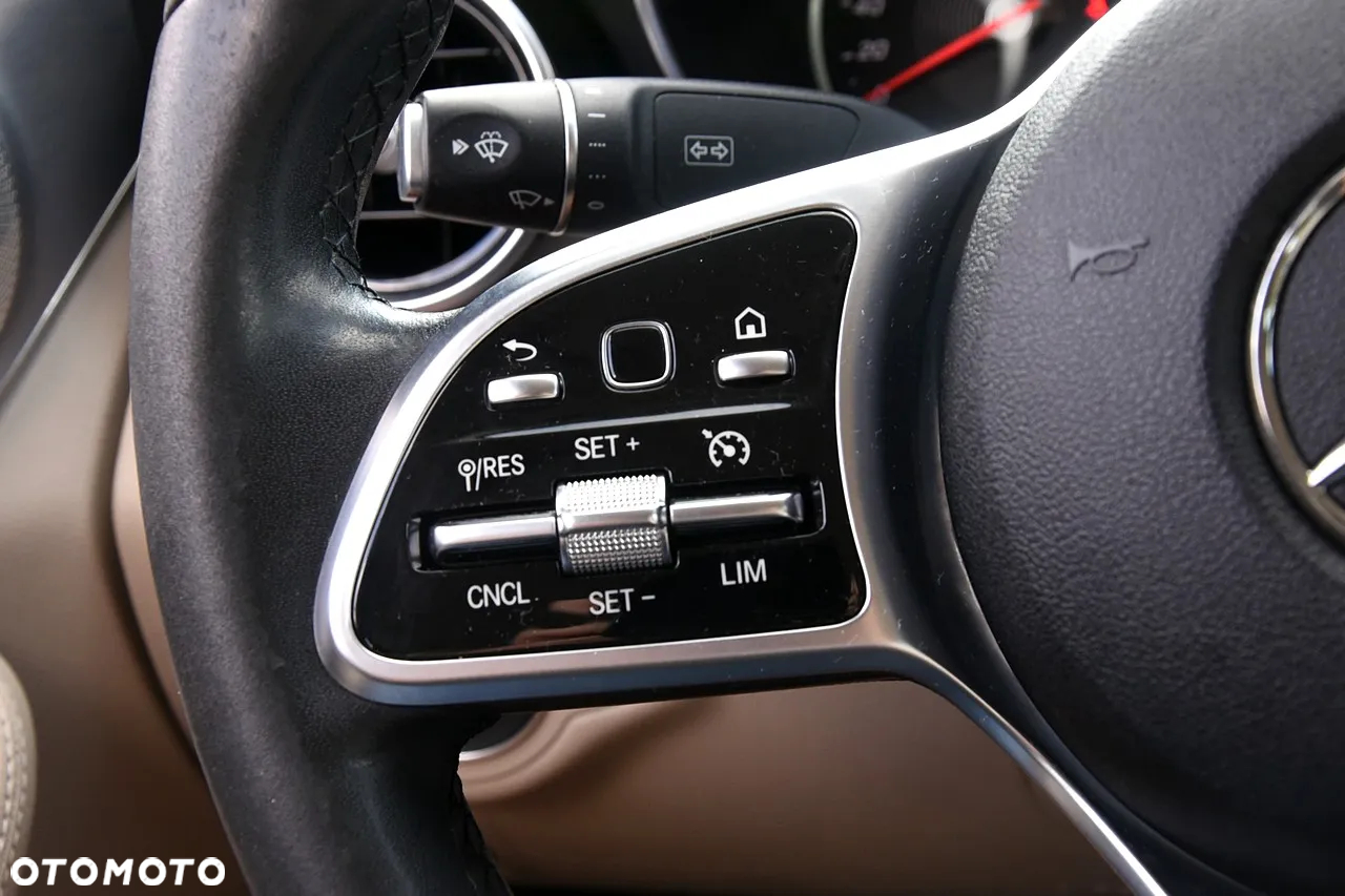Mercedes-Benz Klasa C 200 4MATIC 9G-TRONIC - 15