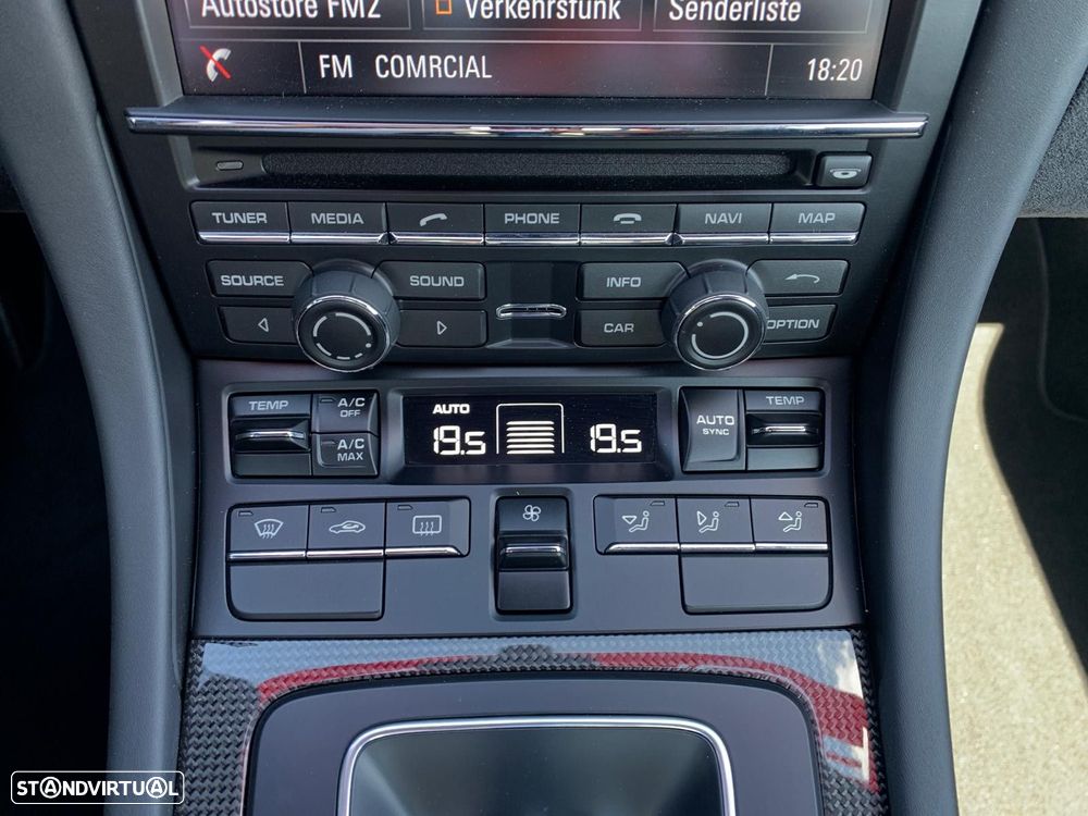 Porsche 911 Série F - 30