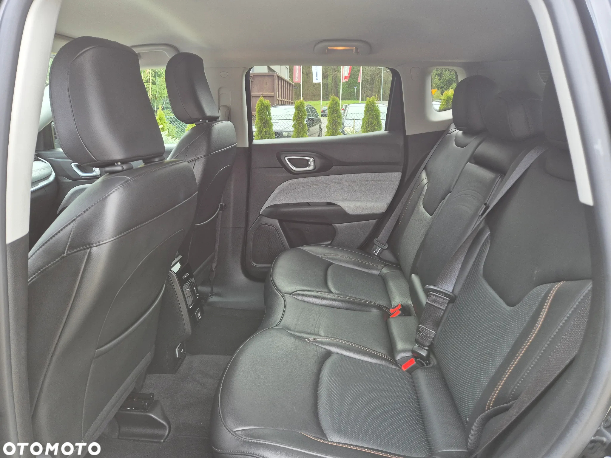 Jeep Compass - 9