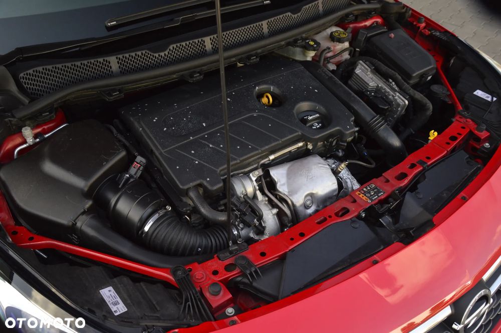 Opel Astra 1.6 Turbo Start/Stop Innovation - 34