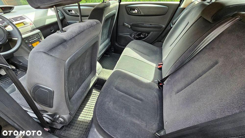 Citroën C4 1.6 HDi Equilibre - 7