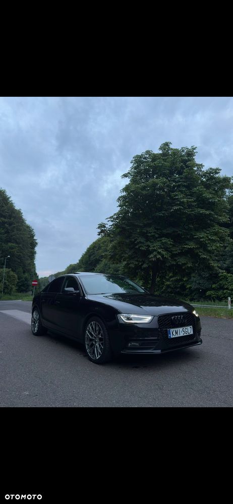 Audi A4 Limousine - 11
