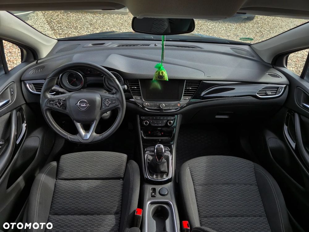 Opel Astra 1.4 Turbo Innovation - 28