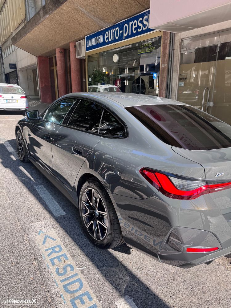 BMW i4 eDrive35 Pack Desportivo M - 7