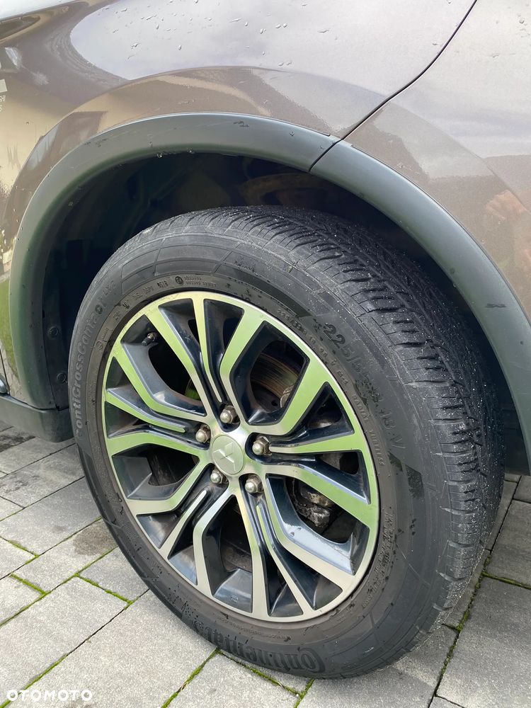 Mitsubishi Outlander 2.0 Intense + Navi 4WD CVT - 12