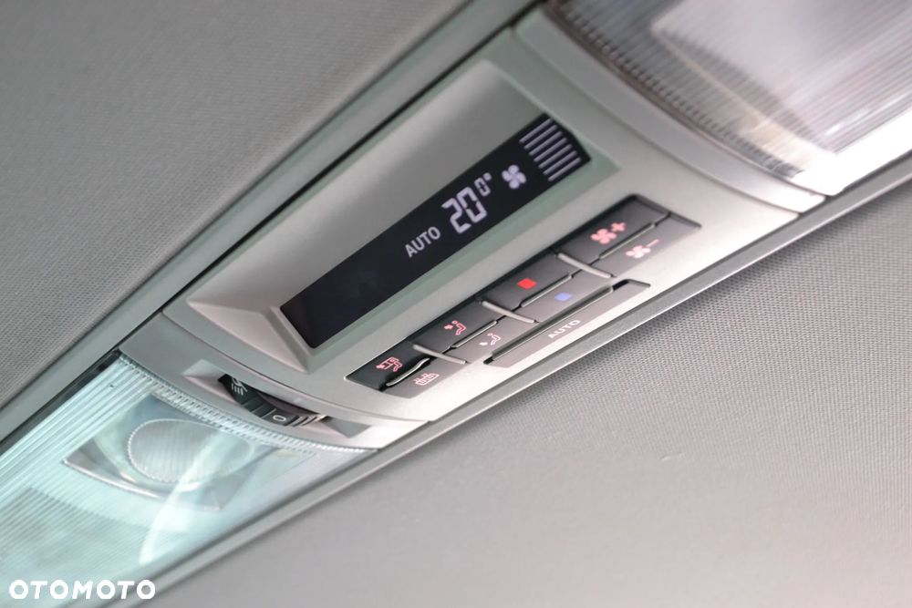 Volkswagen Caravelle L2 Comfortline - 25