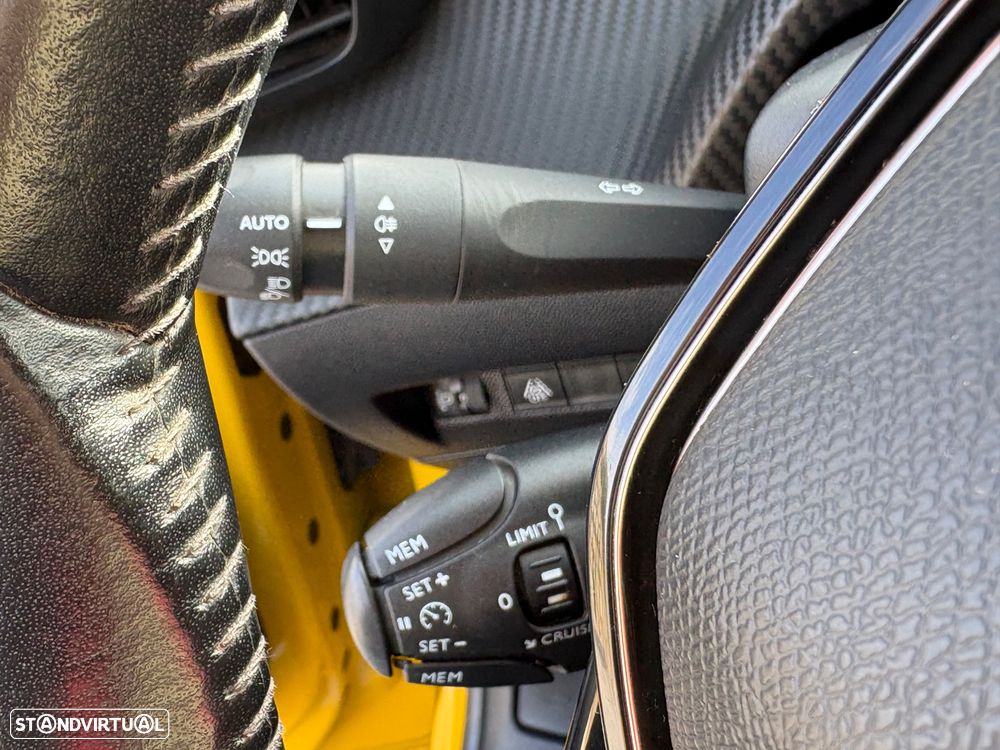 Peugeot 208 1.2 PureTech Active Pack - 22