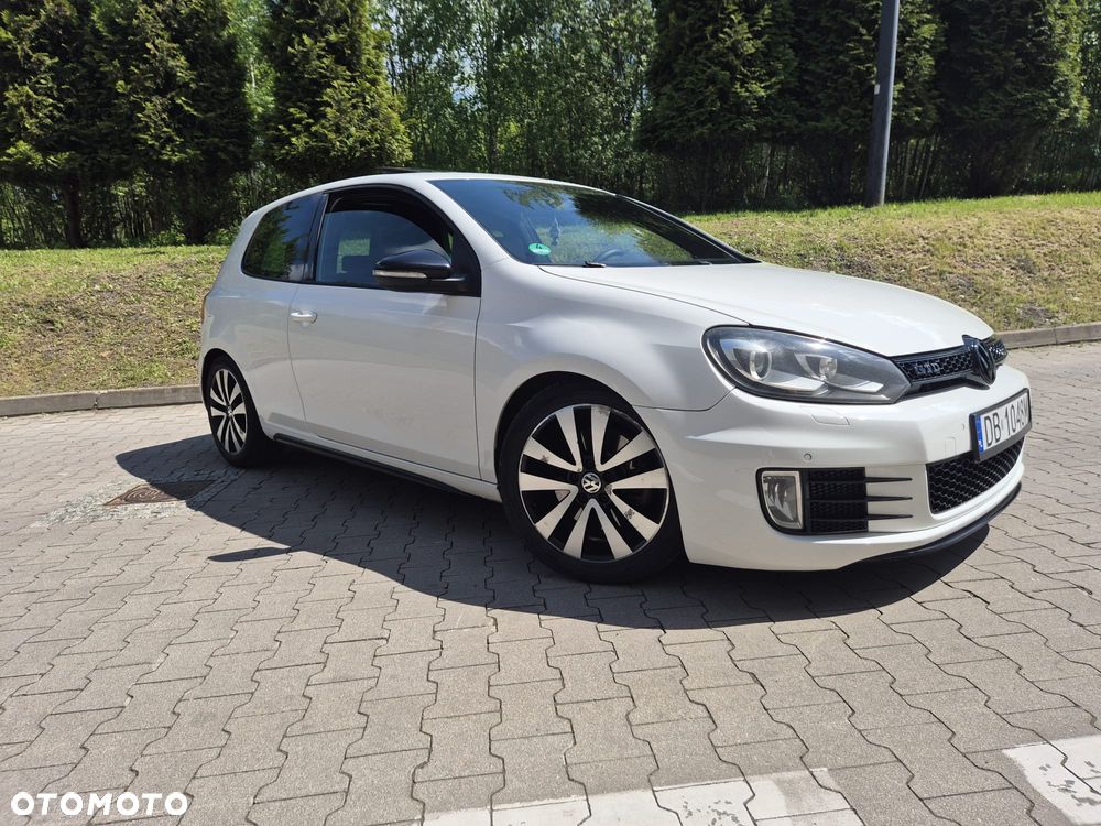 Volkswagen Golf 2.0 TDI GTD - 2