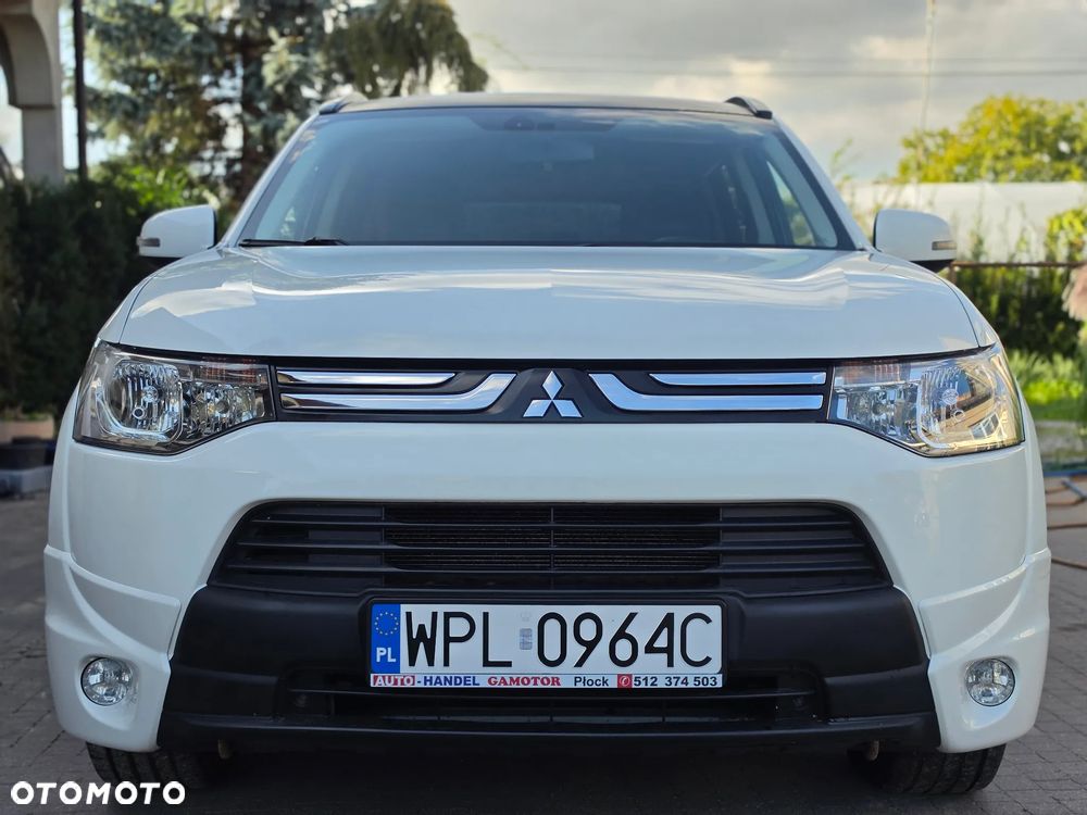 Mitsubishi Outlander - 1