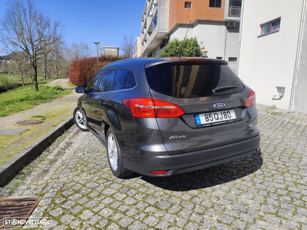 Ford Focus SW 1.0 EcoBoost Titanium - 6