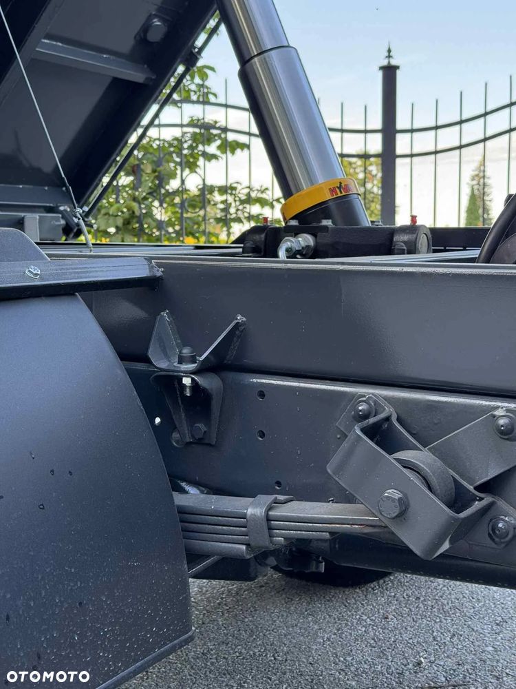 Iveco Daily Doka 40C14 - 7 OSOBOWY - 33