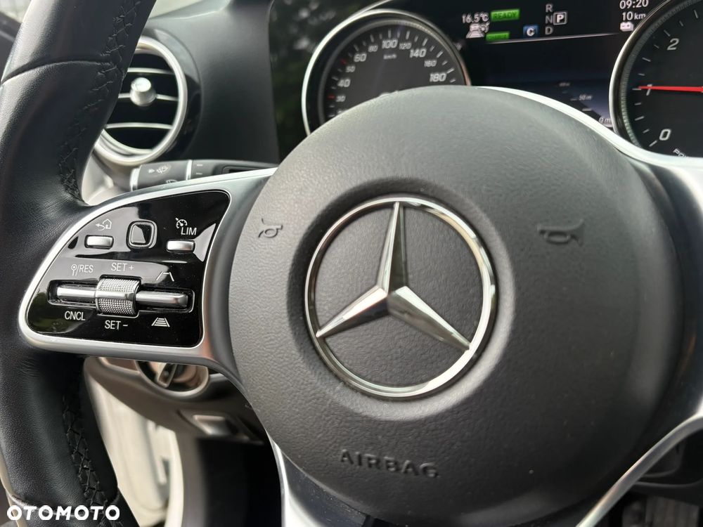 Mercedes-Benz Klasa E 300 de T 9G-TRONIC - 25