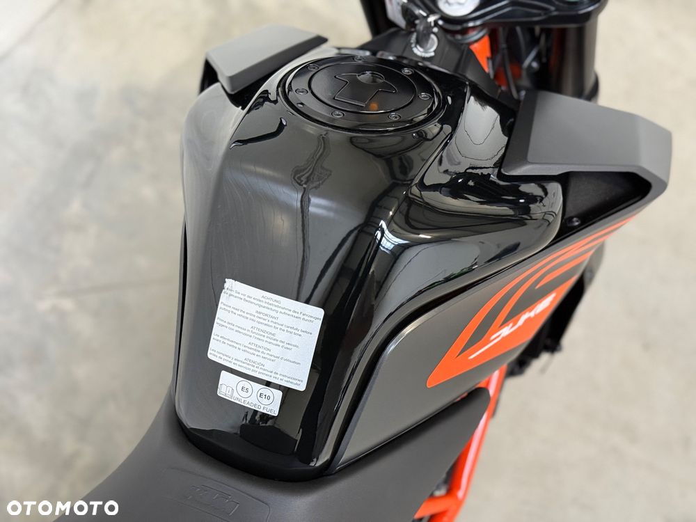 KTM Duke - 21