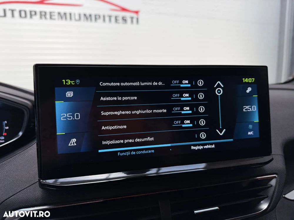 Peugeot 3008 PHEV 300 EAT8 4X4 GT - 28