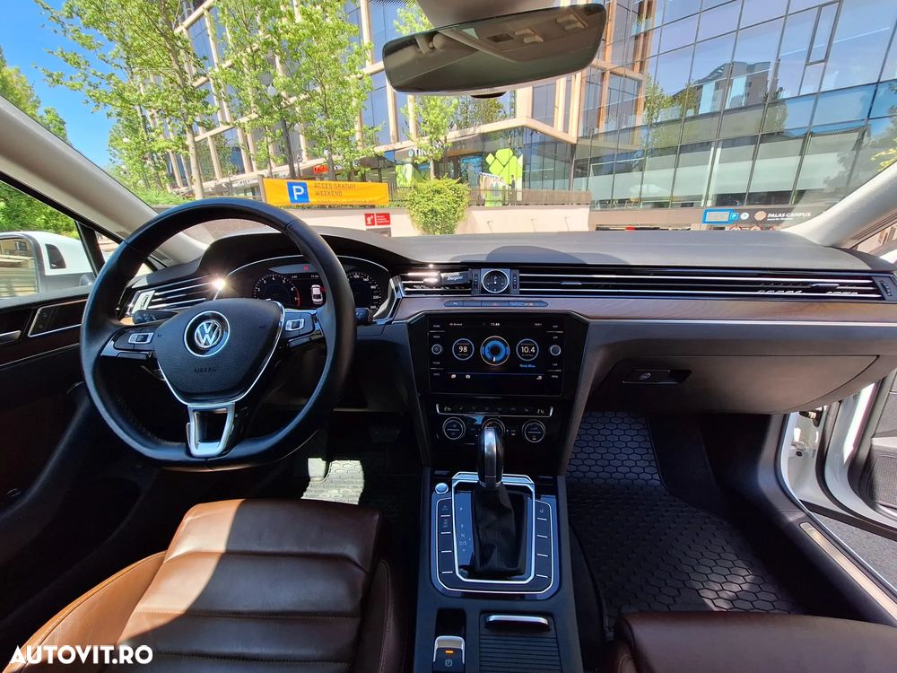 Volkswagen Passat 2.0 TSI DSG Highline - 9