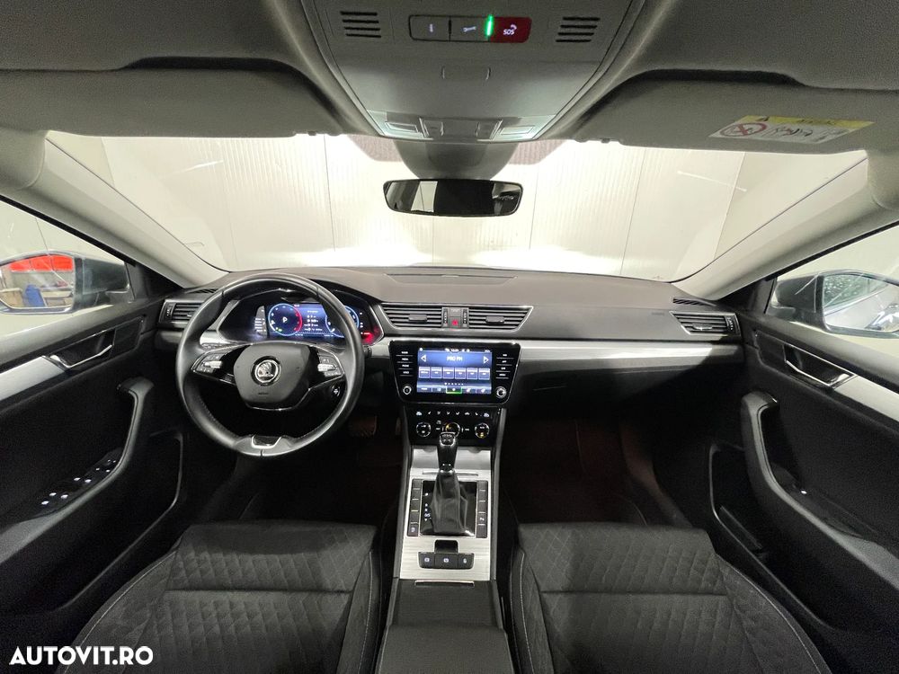 Skoda Superb 2.0 TDI DSG Ambition - 8