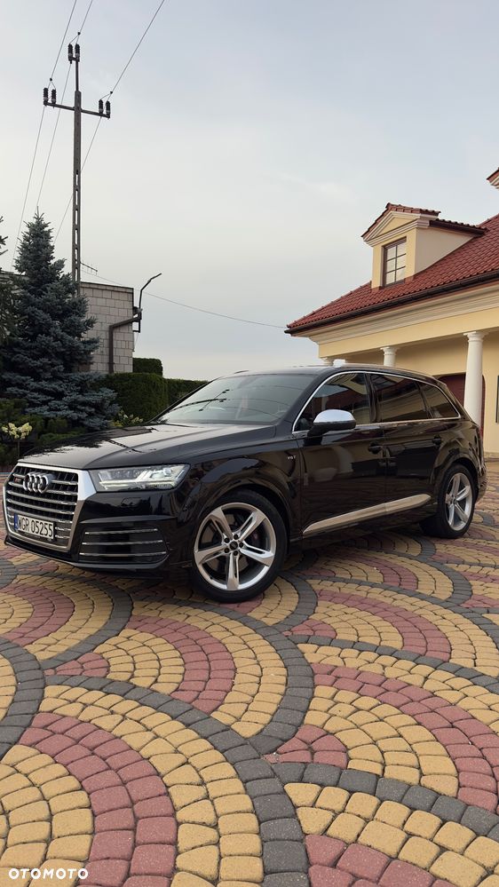 Audi SQ7 - 8