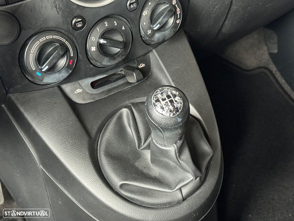 Mazda 2 1.3 MZR Exclusive - 17