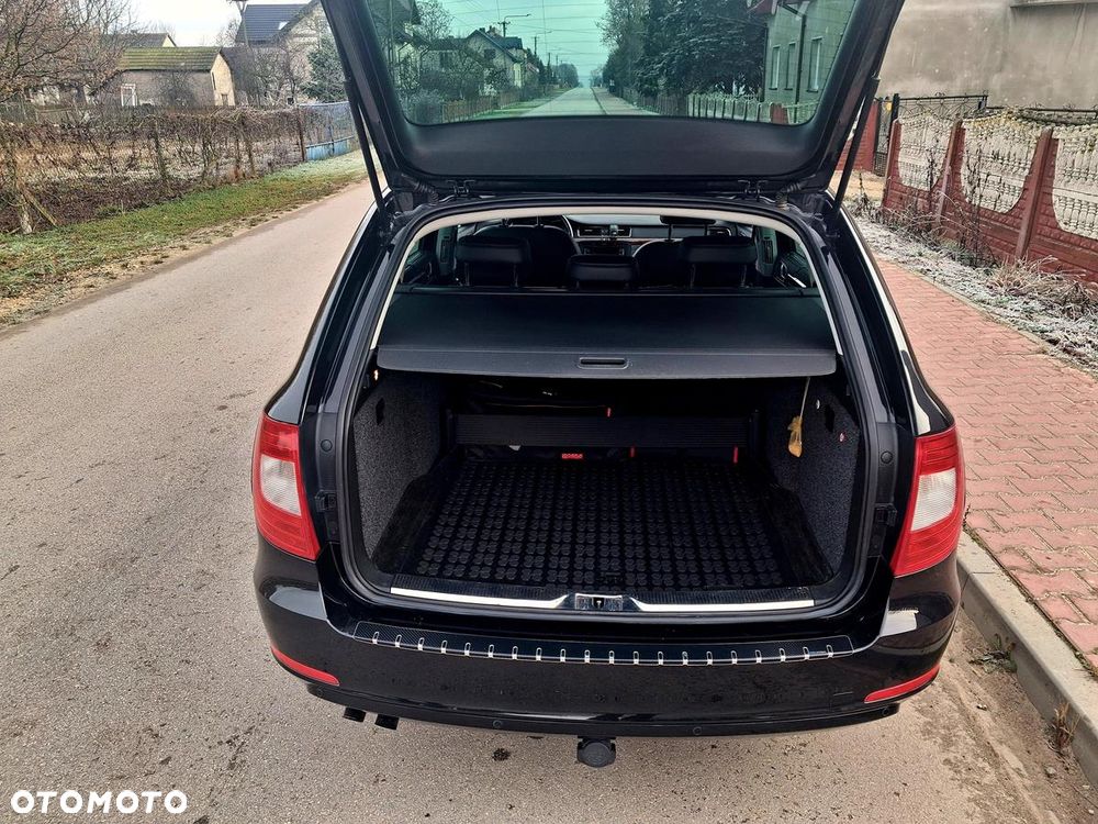 Skoda Superb 1.6 TDI GreenLine - 25