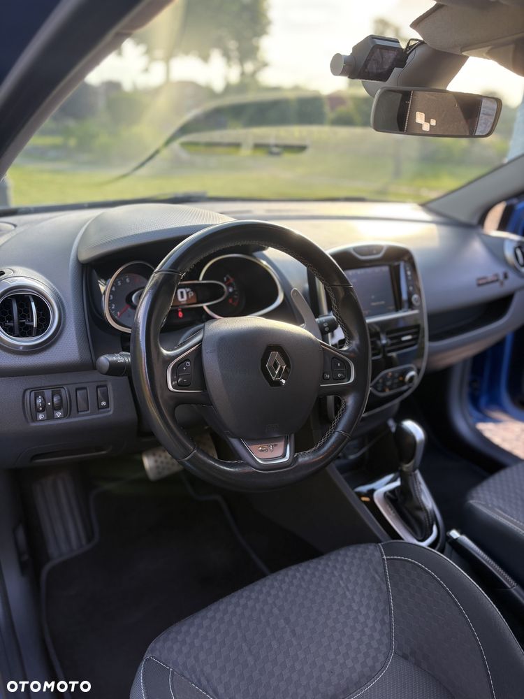 Renault Clio - 20