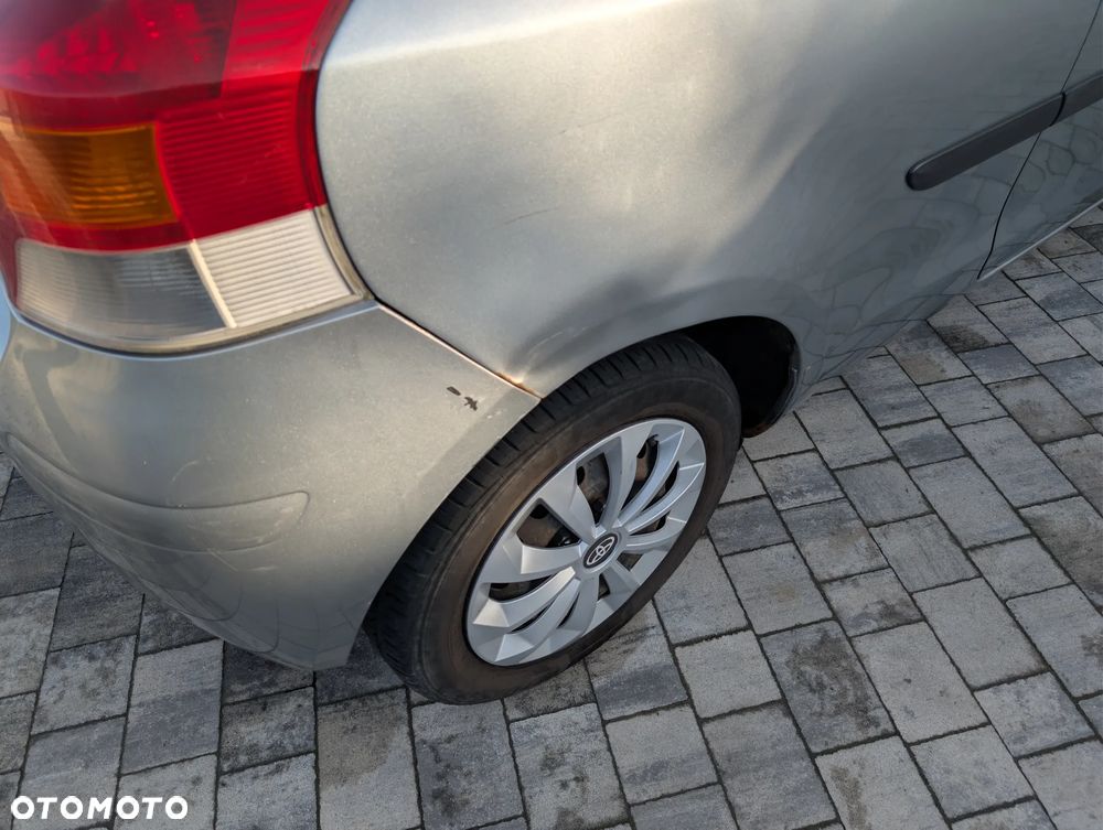 Toyota Yaris 1.4 D-4D Terra A/C - 9