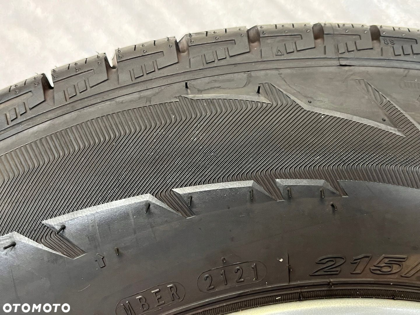 OPONY ZIMOWE 215/70/16 C NEXEN Winguard WT1 215/70R16 C 2x 2021 9,3-10mm - 4