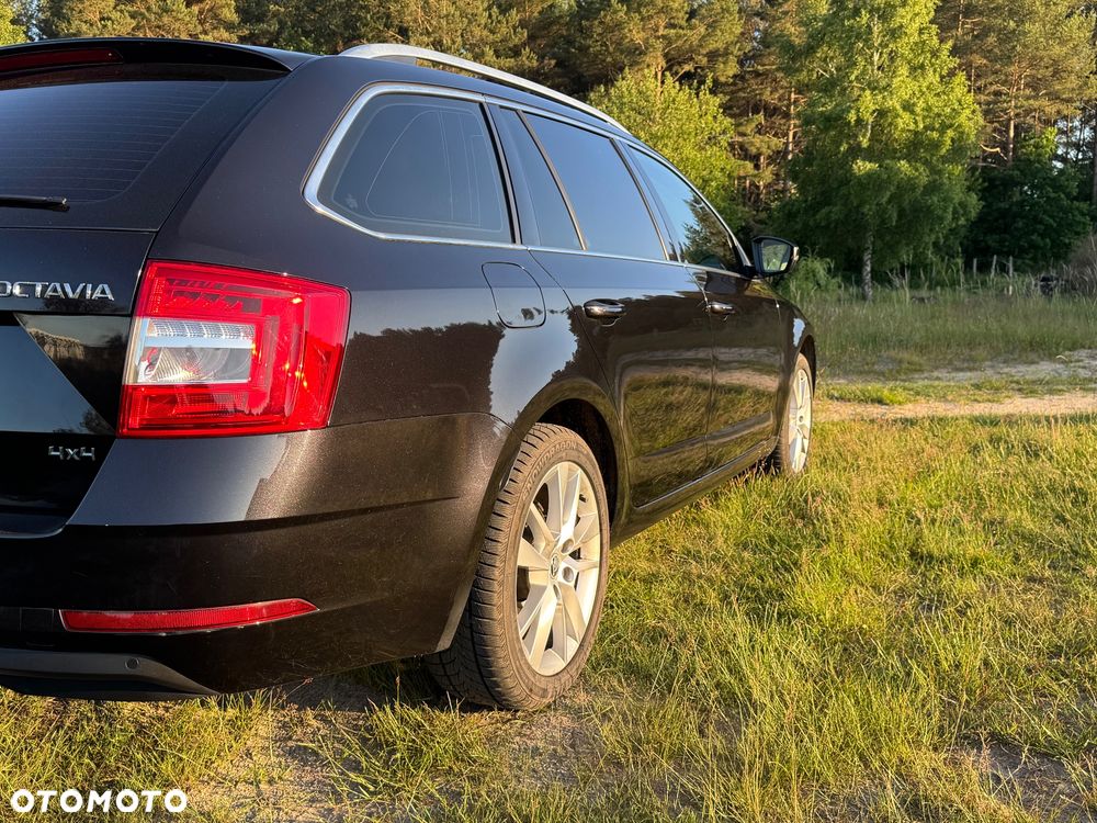 Skoda Octavia 2.0 TDI 4x4 Style DSG - 6