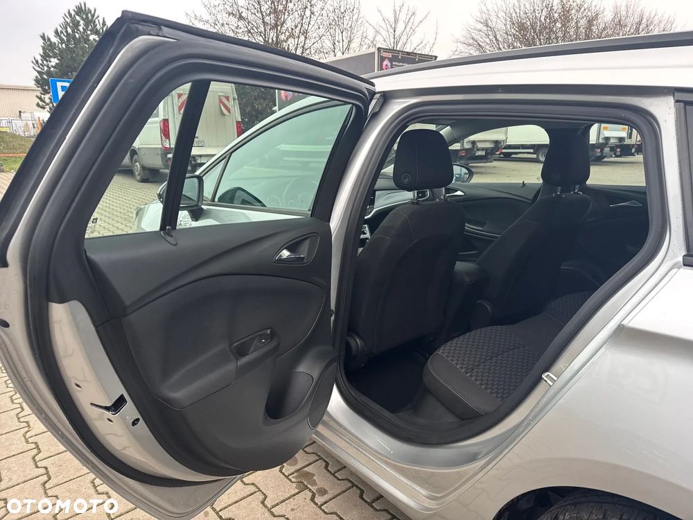 Opel Astra 1.4 T Edition S&S - 13