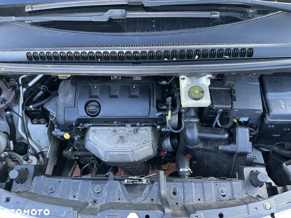 Peugeot 3008 1.6 Premium - 12