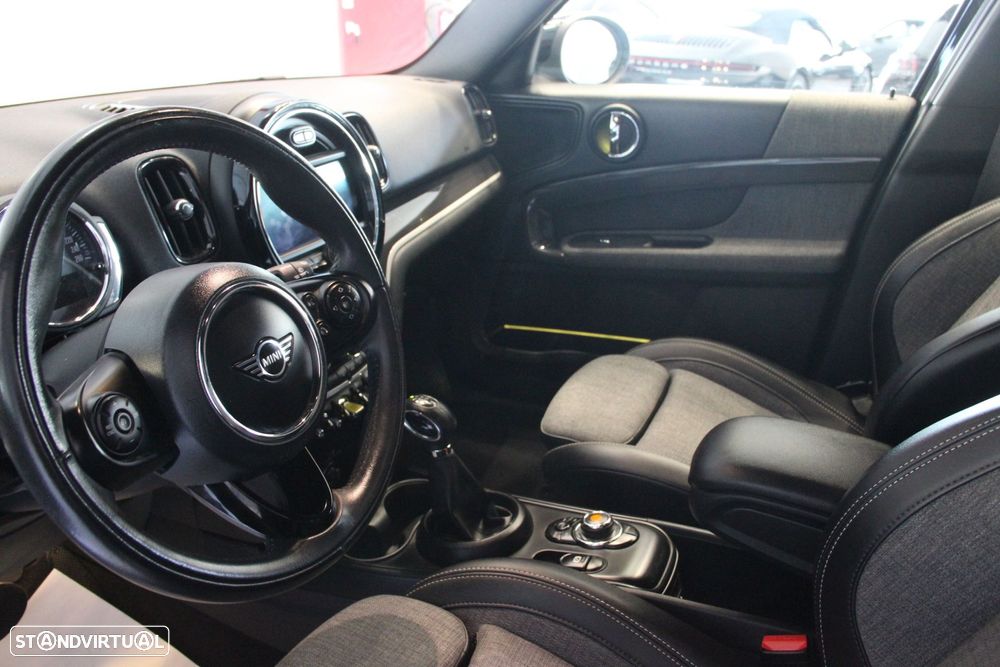 MINI Countryman Cooper SE ALL4 Auto - 10