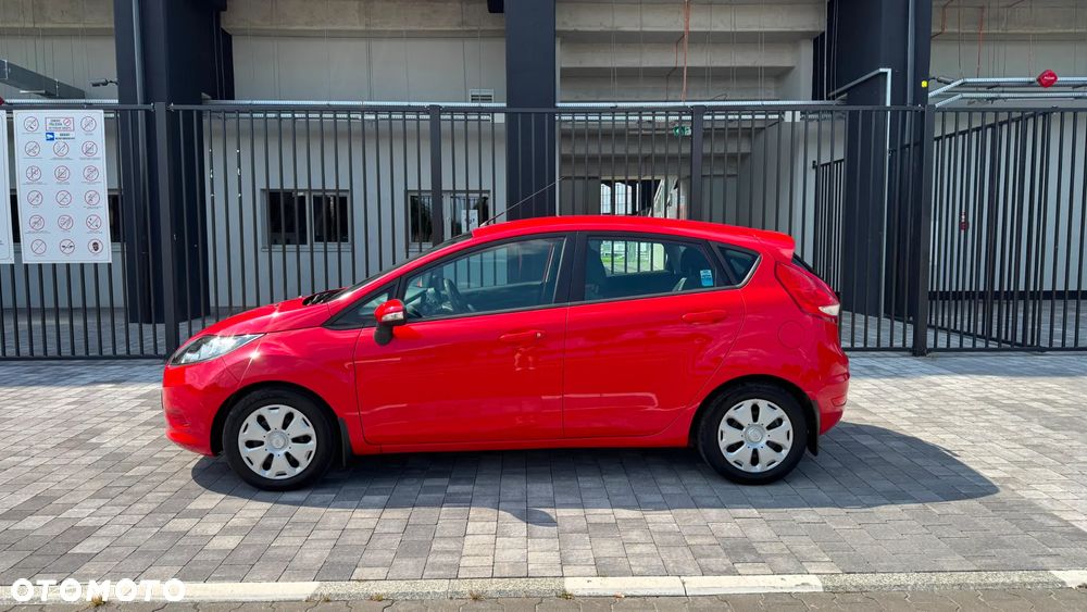 Ford Fiesta 1.25 Ambiente - 23