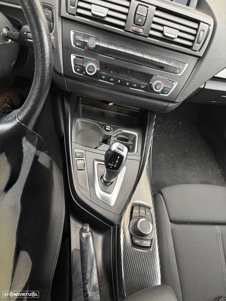 BMW 118 dA Line Urban - 19