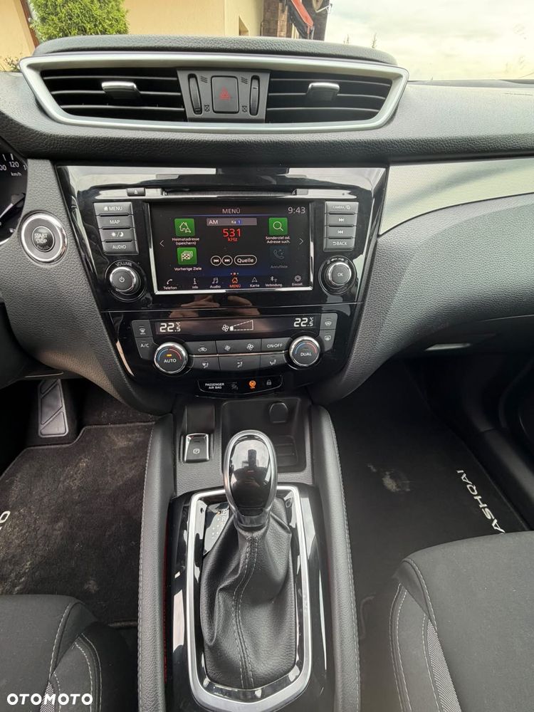 Nissan Qashqai 1.3 DIG-T N-Connecta DCT - 16
