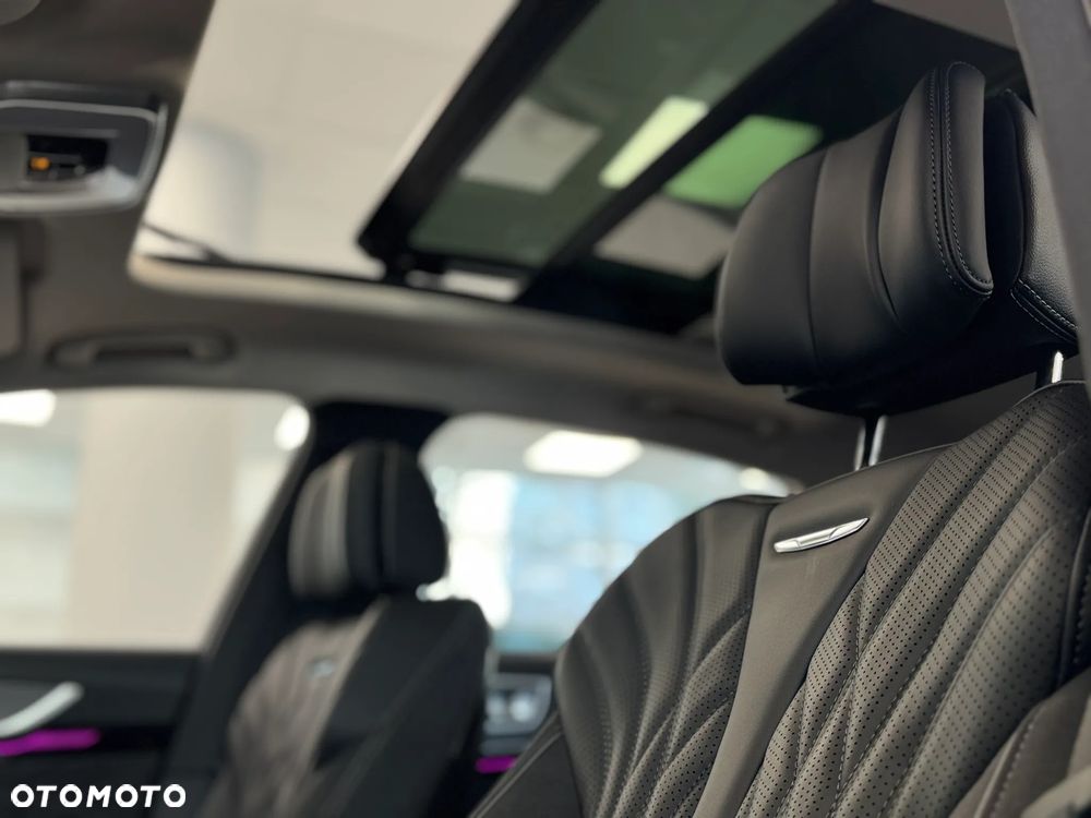 Hongqi H9 2.0T Deluxe - 16