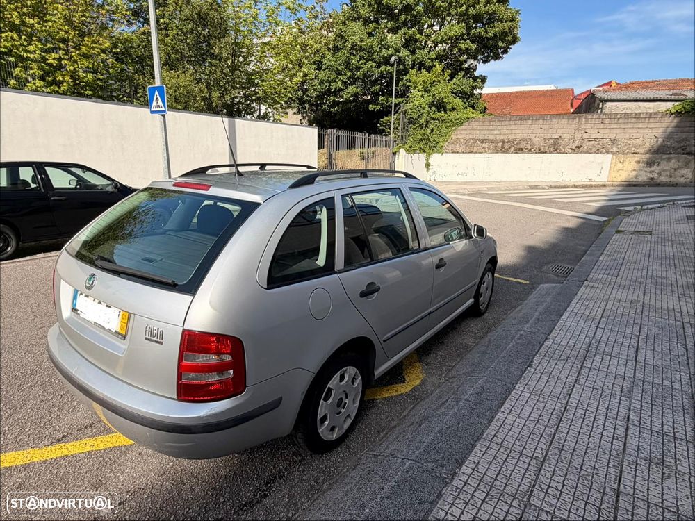 Skoda Fabia Break 1.4 Comfort - 6
