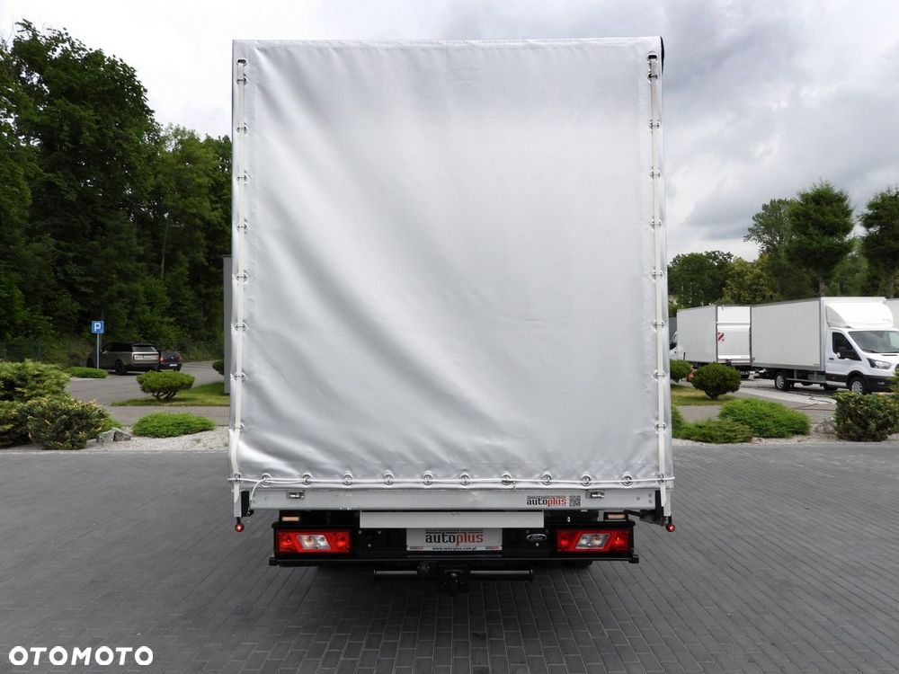 Ford TRANSIT  PLANDEKA 8 PALET TEMPOMAT LEDY BLIŹNIACZE KOŁA KLIMATYZACJA  130KM - 12