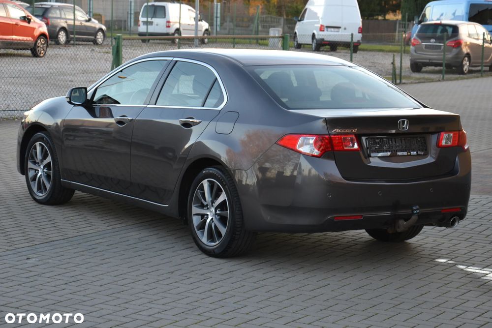 Honda Accord 2.0 Elegance - 16