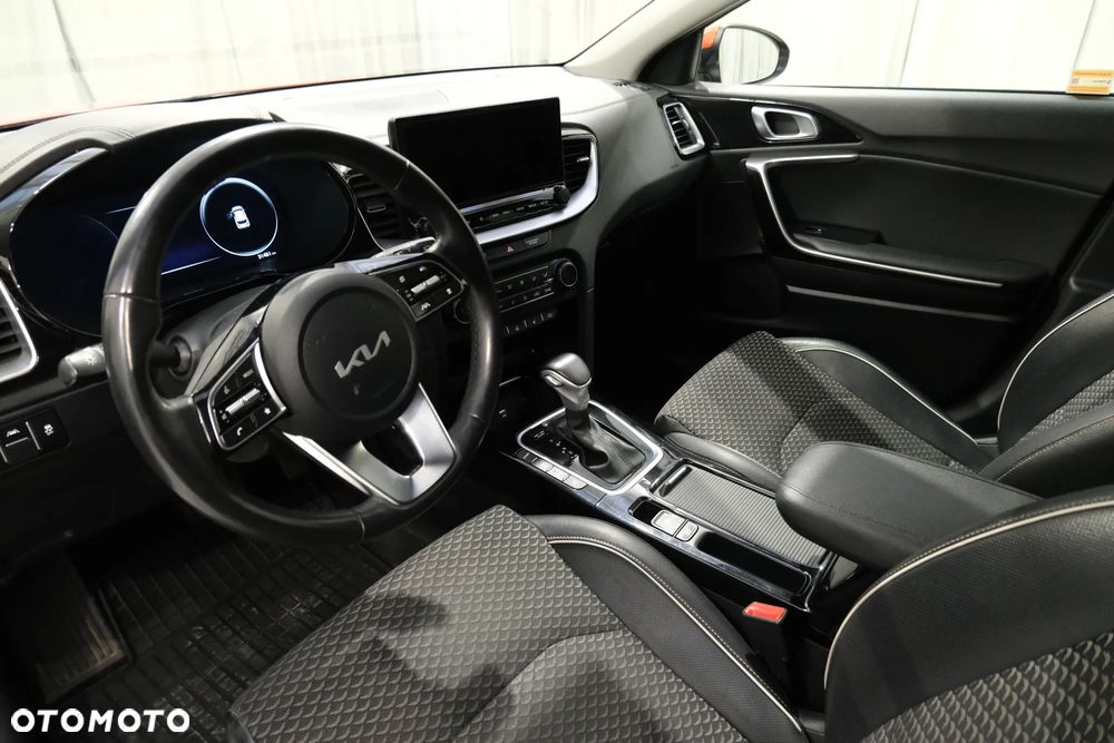 Kia XCeed 1.5 T-GDI Business Line DCT - 5