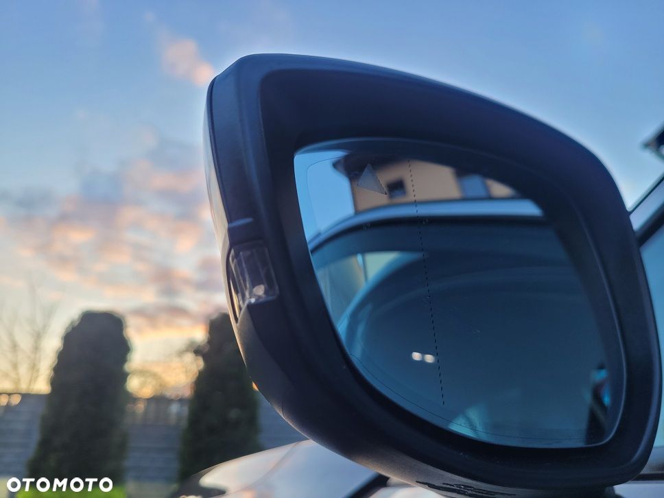 Mazda 3 2.0 mHEV Kanjo - 32