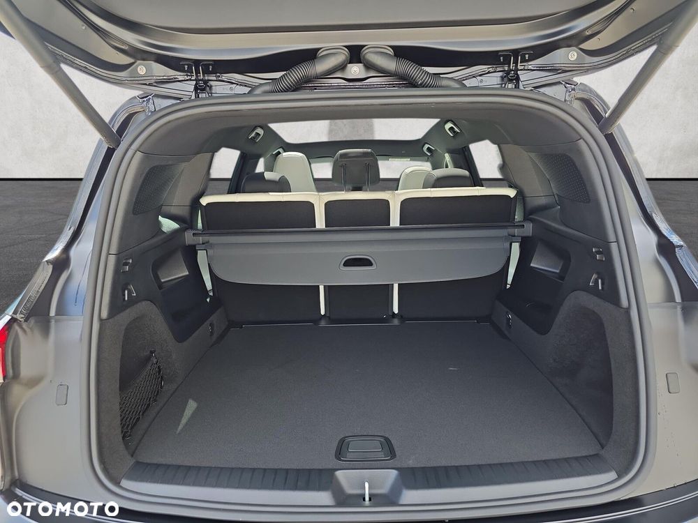 Mercedes-Benz GLB - 17
