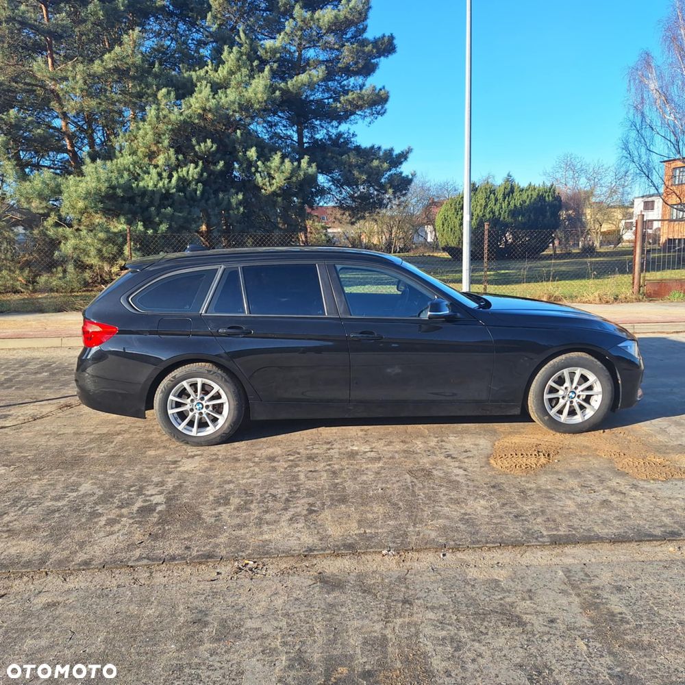 BMW Seria 3 320d Luxury Line sport - 3