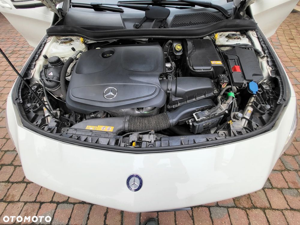 Mercedes-Benz CLA 200 - 23