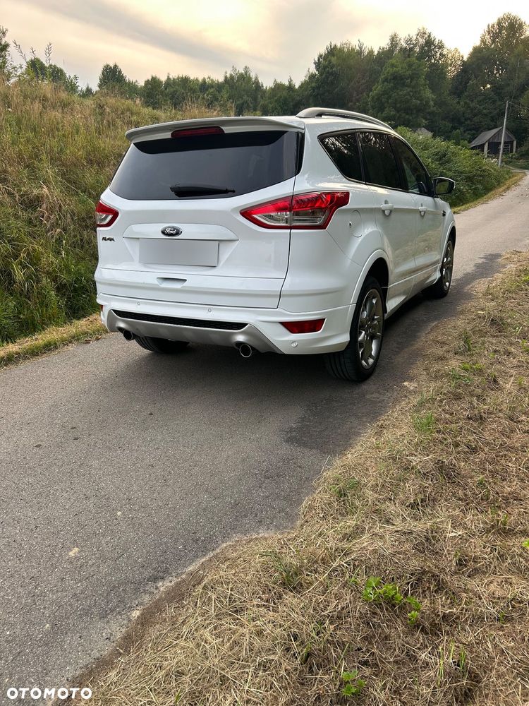 Ford Kuga - 4
