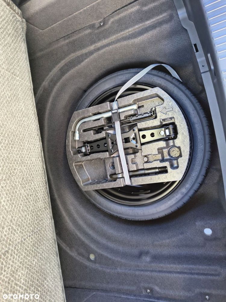 Skoda Superb 2.0 TDI SCR Drive DSG - 13