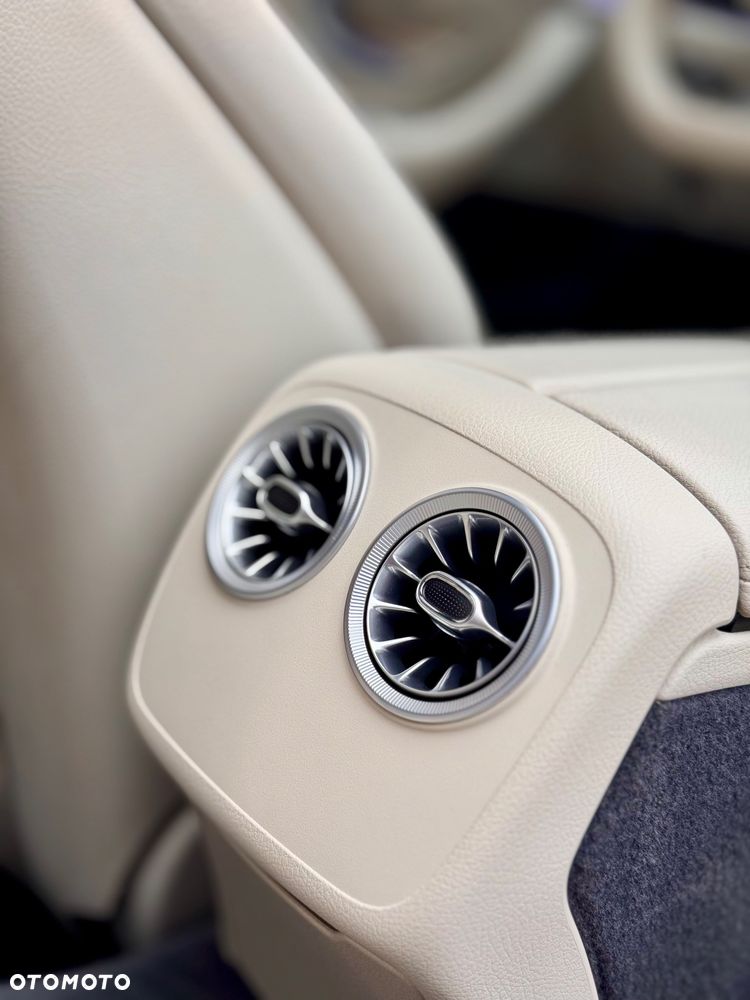 Mercedes-Benz Klasa E 200 4-Matic 9G-TRONIC - 30
