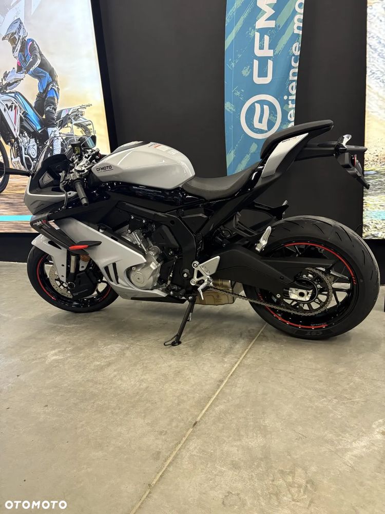 CFMoto 675SR - 5