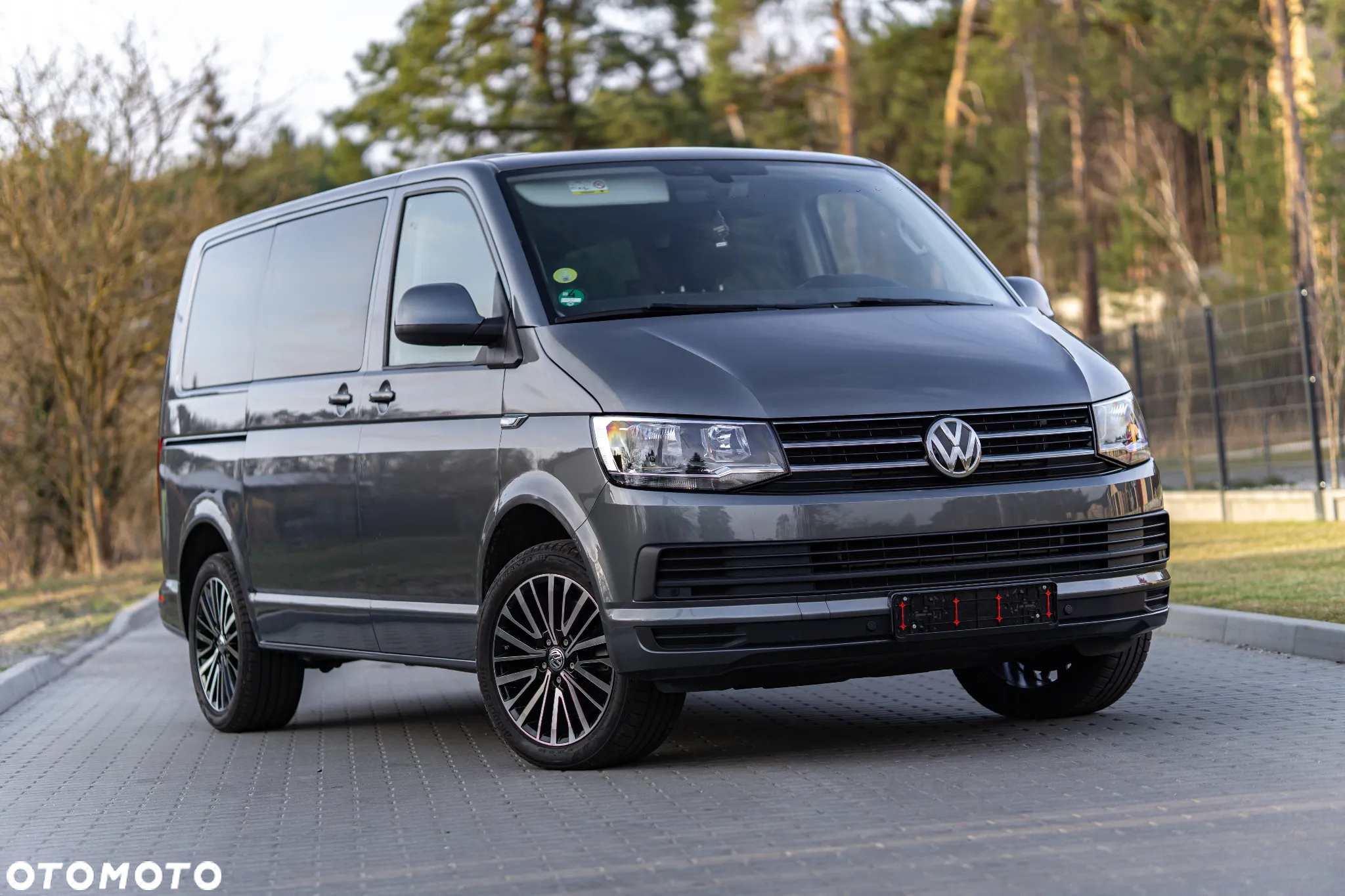 Volkswagen Multivan - 4